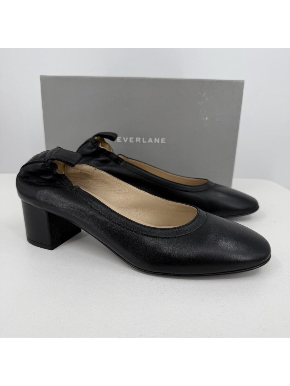 Everlane Italian Leather Day Heel size 8 Women's Black Elastic Back Comfort